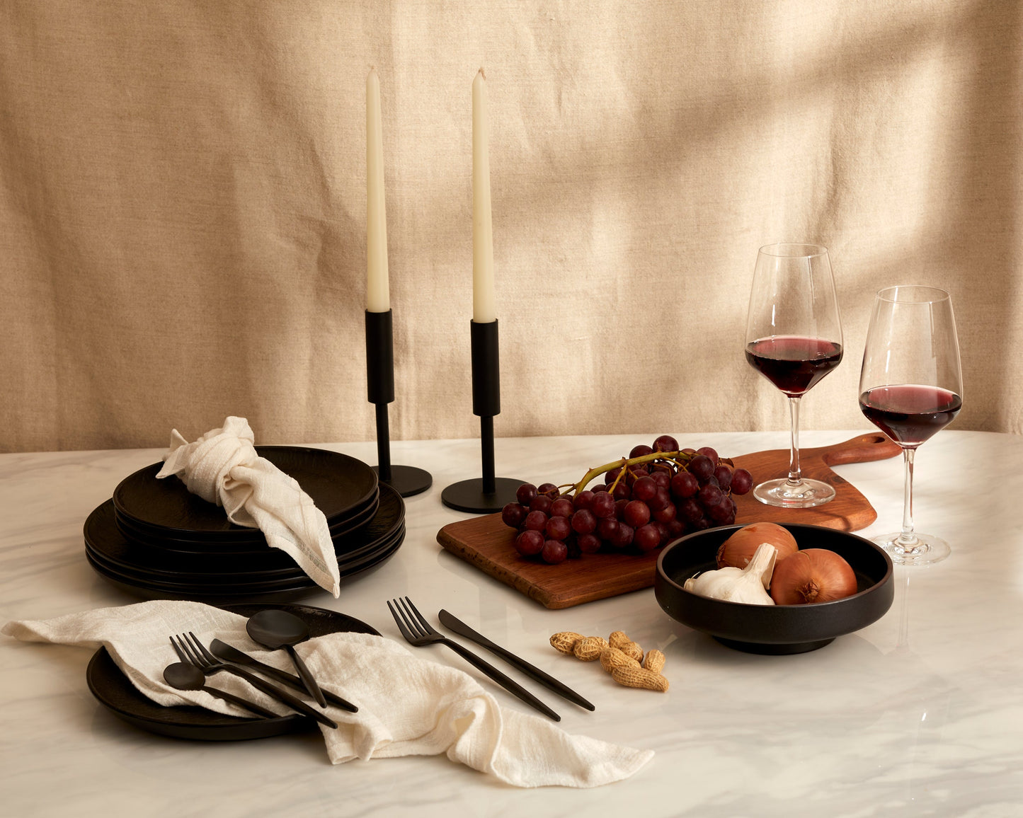 Enigma Black Porcelain Round Starter Plate