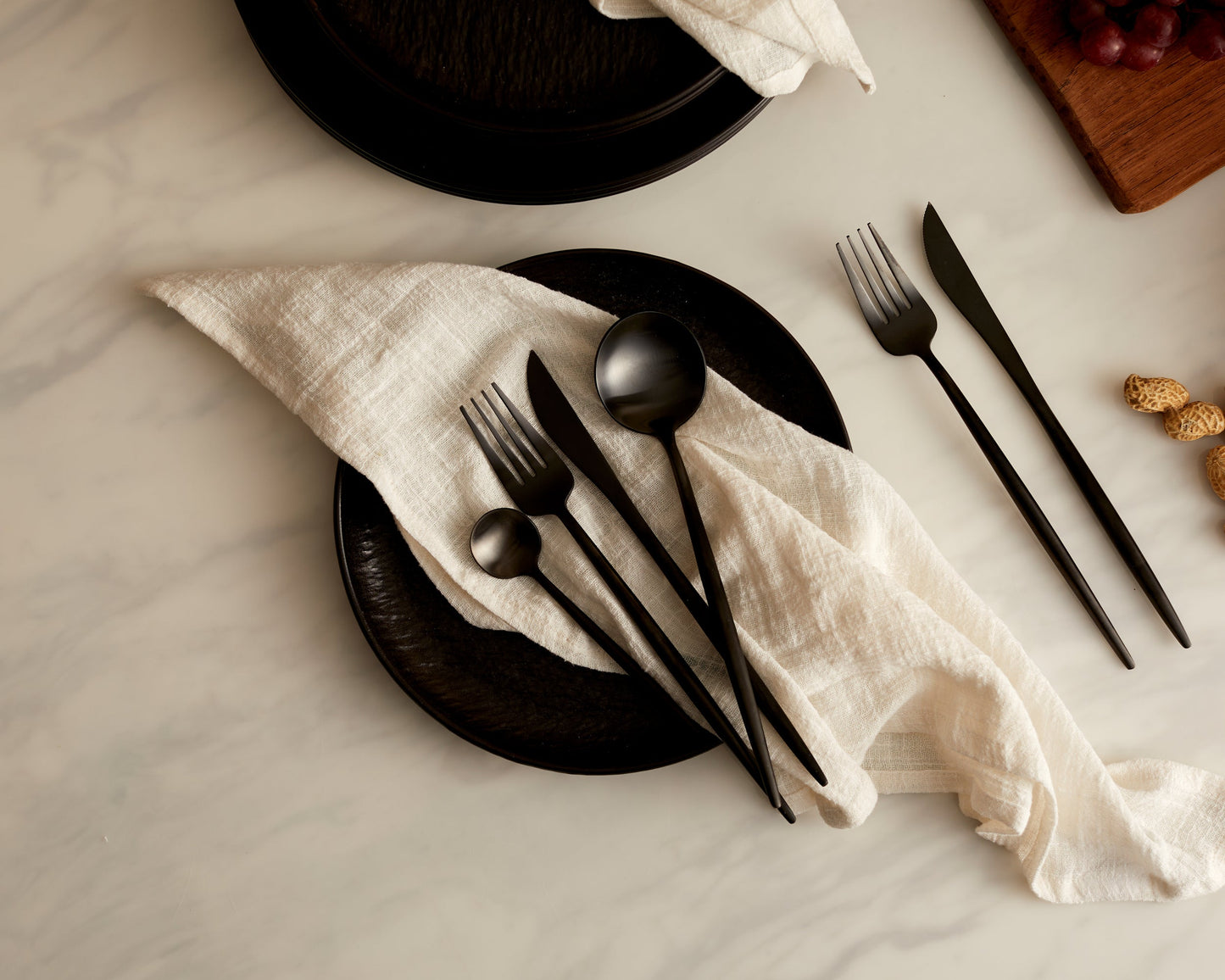 Enigma Black Porcelain Round Starter Plate